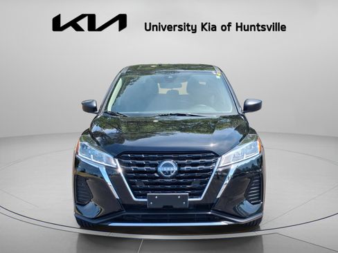 Used 2024 Nissan Kicks S FWD image 2