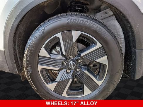 Certified 2025 Nissan Kicks SV AWD/4WD image 10