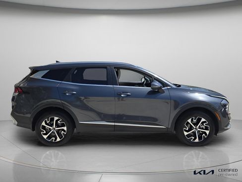 Certified 2024 Kia Sportage EX AWD/4WD image 4