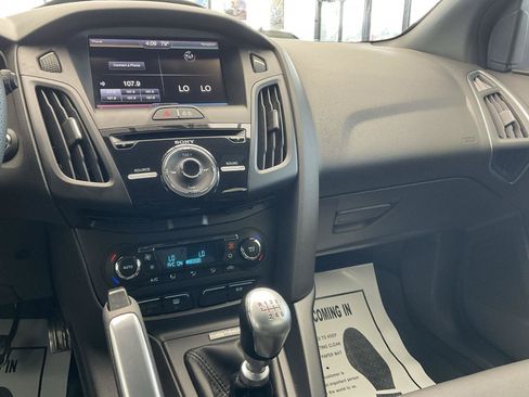 Used 2013 Ford Focus ST FWD image 17