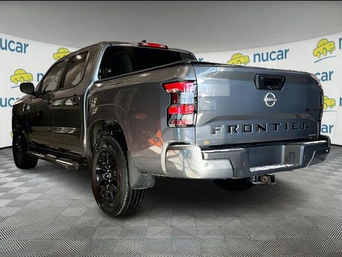 Used 2023 Nissan Frontier SV w/ Midnight Edition Package image 5