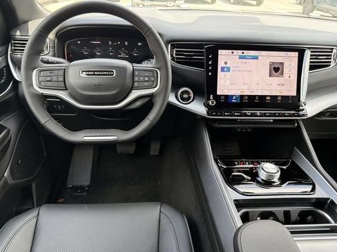 New 2026 Jeep Grand Wagoneer Limited w/ Convenience Group I AWD/4WD image 29
