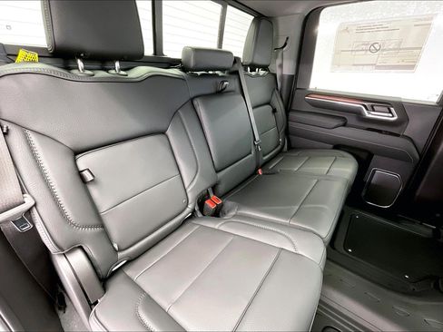 New 2026 GMC Sierra 2500 Denali w/ Denali Reserve Package image 10