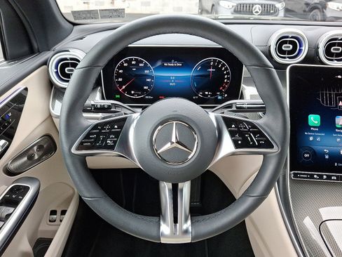Certified 2025 Mercedes-Benz GLC 350e GLC 350e image 18