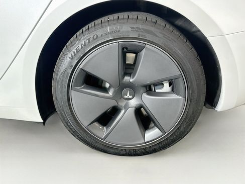 Used 2023 Tesla Model 3 Standard Range RWD image 11