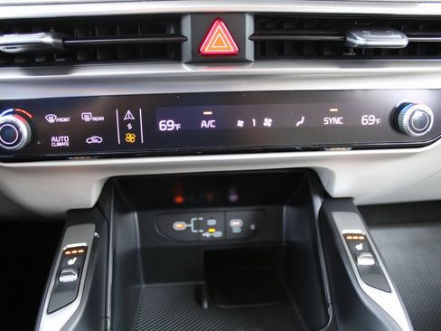 New 2026 Kia Sorento X-Line EX image 39