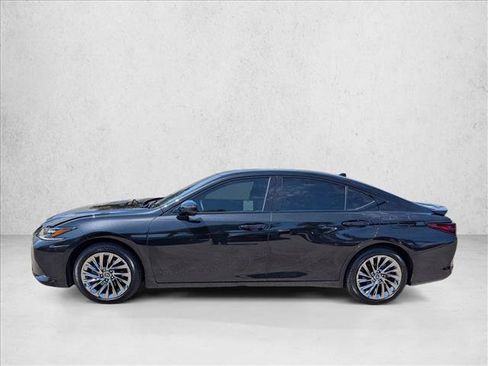 Used 2025 Lexus ES 300h w/ Accessory Package (Z1) FWD image 9