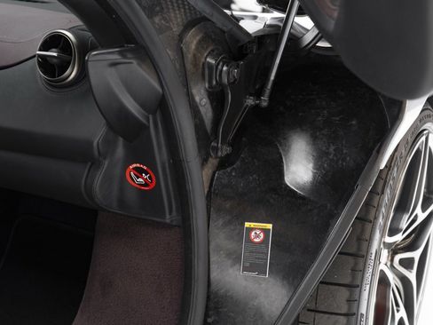Used 2018 McLaren 720S Performance image 43
