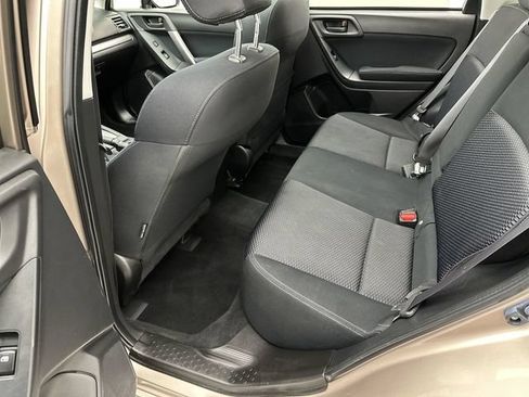 Used 2015 Subaru Forester 2.5i Premium AWD/4WD image 22