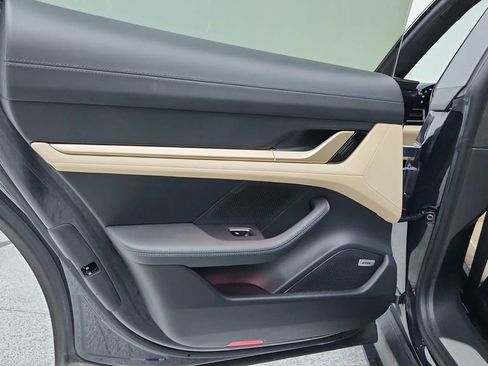 Used 2020 Porsche Taycan Turbo image 32