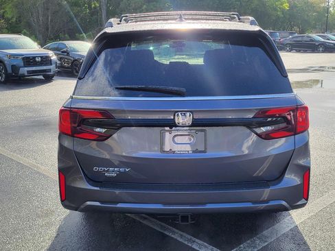 New 2026 Honda Odyssey EX-L image 3