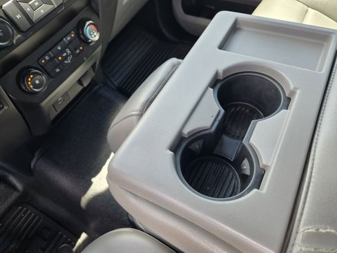 Used 2021 Ford F250 XL w/ STX Appearance Package RWD image 19