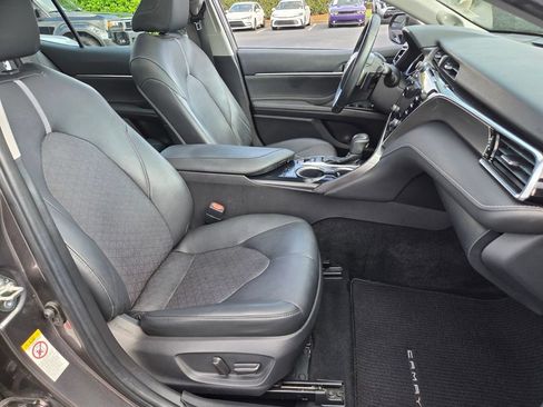 Used 2018 Toyota Camry XSE w/ Audio Package FWD image 15