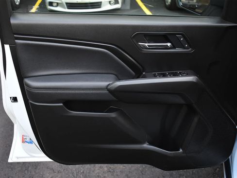 Used 2025 Chevrolet Colorado LT w/ Advanced Trailering Package RWD image 26