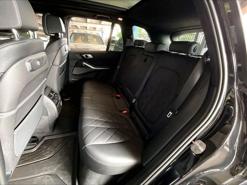 Used 2024 BMW X5 sDrive40i w/ M Sport Package RWD image 19