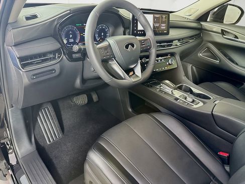 Used 2026 INFINITI QX60 Luxe w/ Family Package image 11