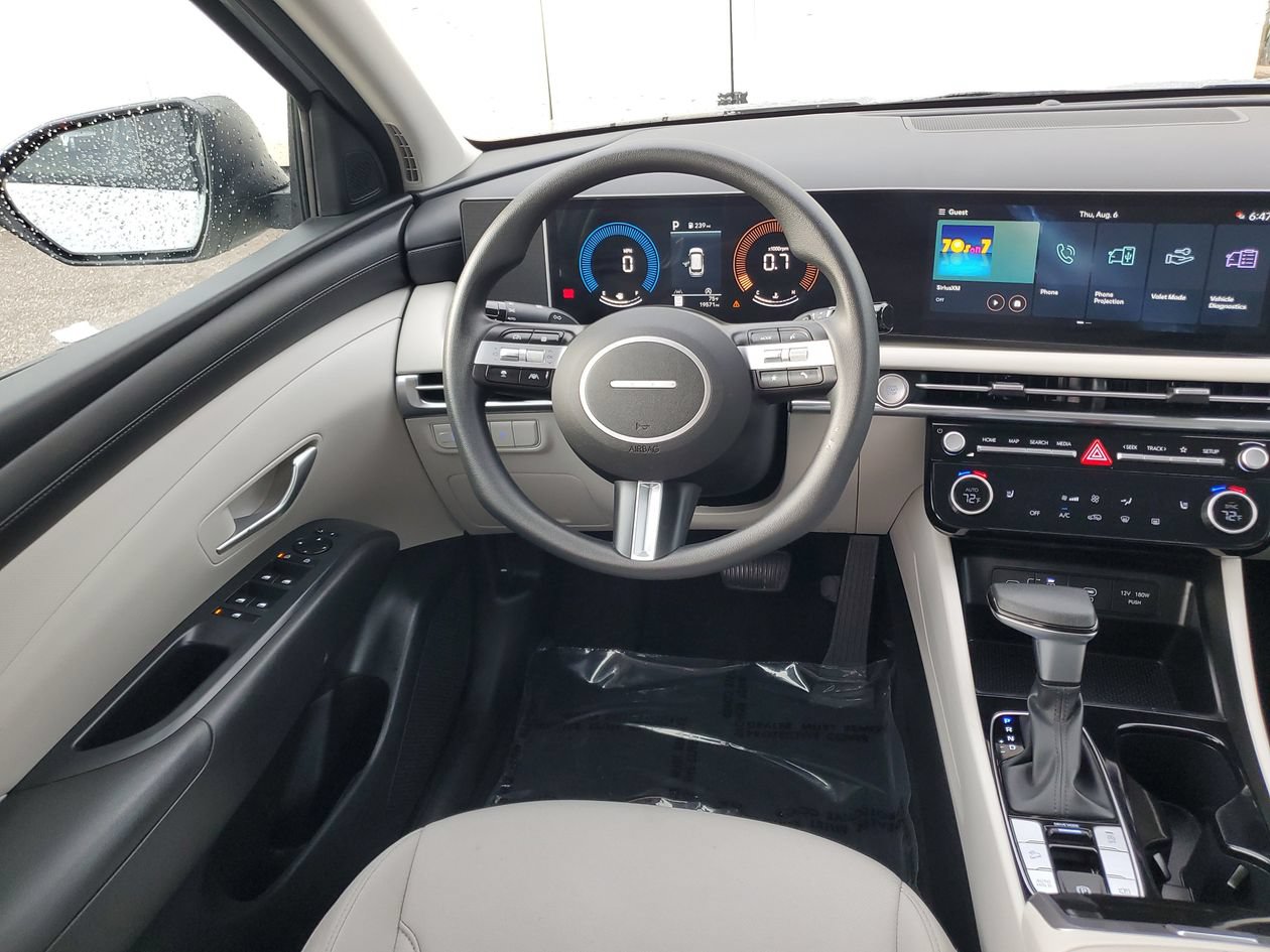 Used 2026 Hyundai Tucson SEL Plus FWD image 11