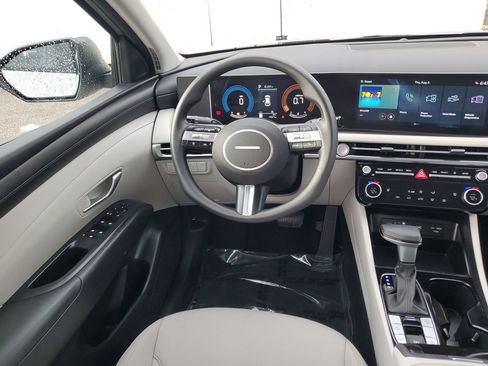 Used 2026 Hyundai Tucson SEL FWD image 11