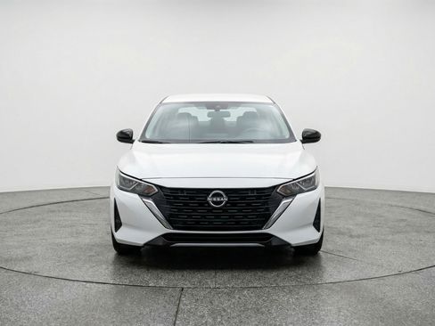 Used 2025 Nissan Sentra S image 2