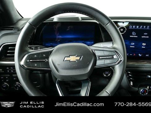 Used 2025 Chevrolet Tahoe LT AWD/4WD image 9