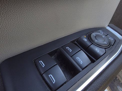 Used 2024 GMC Sierra 1500 SLT w/ SLT Premium Plus Package image 11