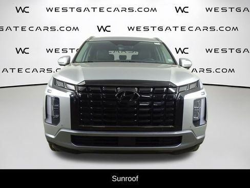Used 2024 Hyundai Palisade Limited image 4