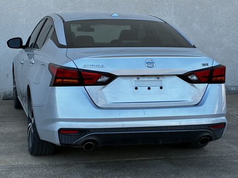 Used 2021 Nissan Altima 2.5 SR FWD image 39