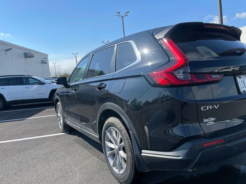 Used 2023 Honda CR-V EX-L image 5