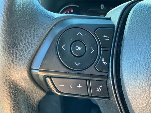 Used 2024 Toyota RAV4 XLE image 20