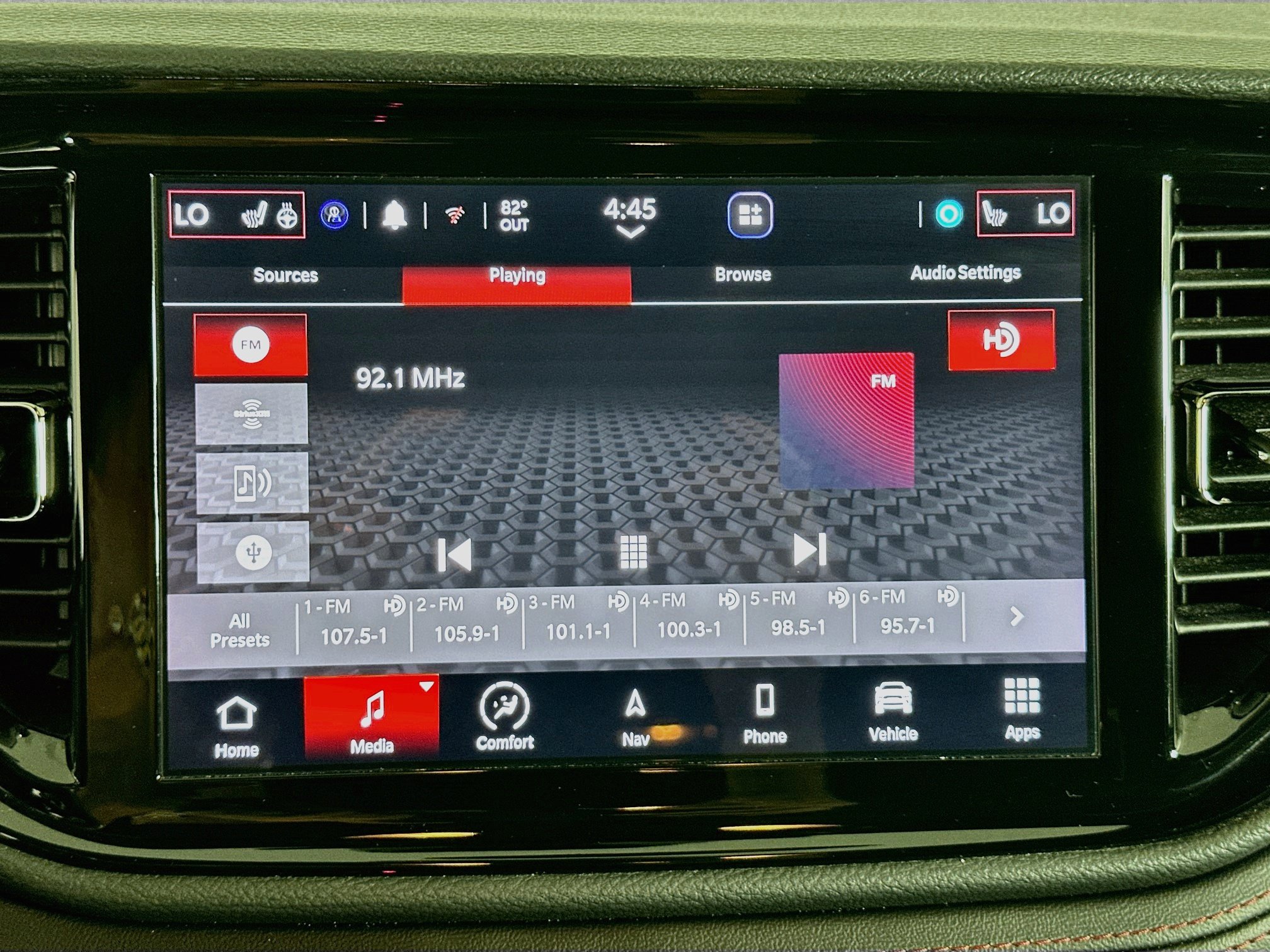Used 2025 Dodge Durango GT AWD/4WD image 21