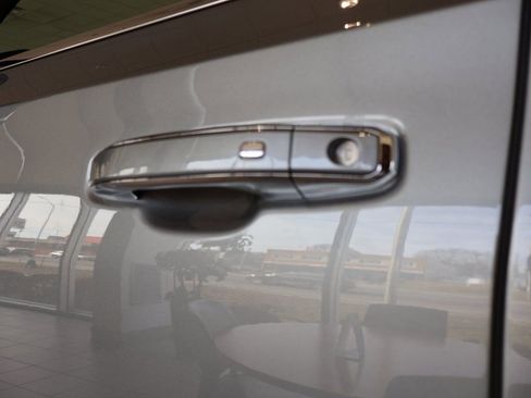 New 2026 GMC Yukon Elevation image 22