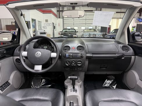 Used 2005 Volkswagen Beetle GLS FWD image 18
