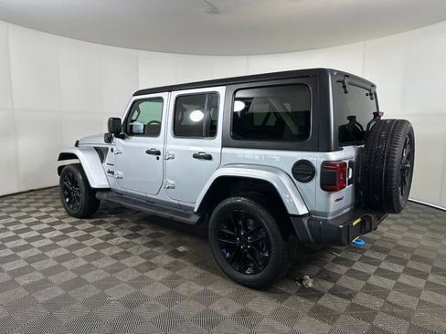 Used 2023 Jeep Wrangler Unlimited Sahara w/ Cold Weather Group image 5