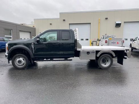 New 2025 Ford F550 4x4 Supercab Super Duty image 4