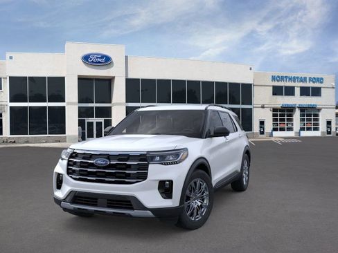 New 2026 Ford Explorer Active w/ Active Comfort Package image 2