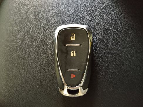 Used 2020 Chevrolet Equinox LT image 32