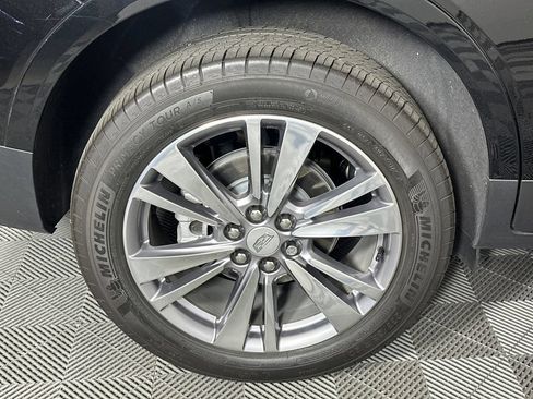 Used 2025 Cadillac XT5 Premium Luxury FWD image 17