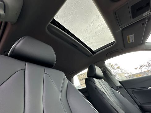 New 2025 Acura Integra image 13