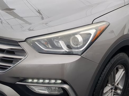 Used 2018 Hyundai Santa Fe Sport w/ 2.4L Value Package 02 image 10