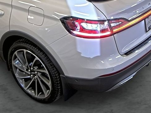 Used 2022 Lincoln Nautilus Reserve w/ Equipment Group 202A AWD/4WD image 10