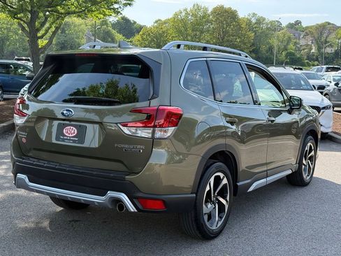 Used 2023 Subaru Forester Touring AWD/4WD image 6