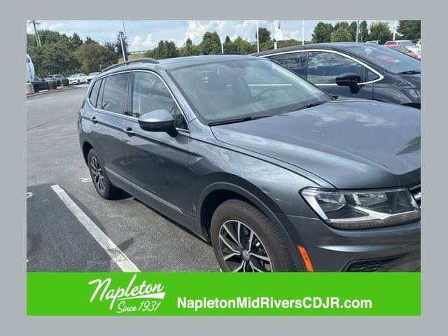 Used 2021 Volkswagen Tiguan SE FWD image 1