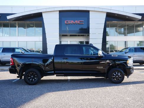 Used 2023 RAM 3500 Limited AWD/4WD image 2