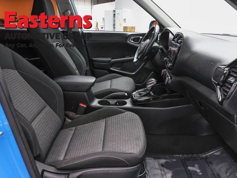 Used 2023 Kia Soul EX FWD image 25