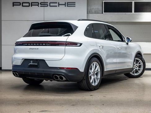 Certified 2025 Porsche Cayenne S image 8