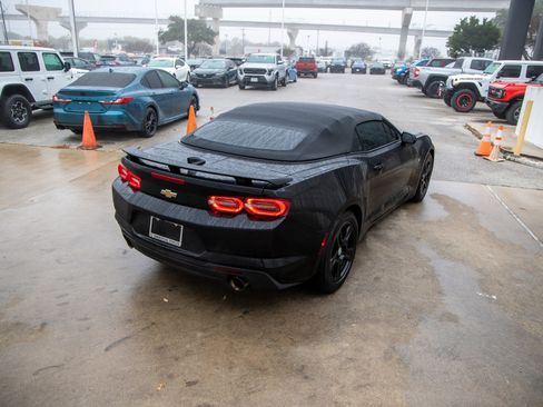 Used 2022 Chevrolet Camaro LT image 11