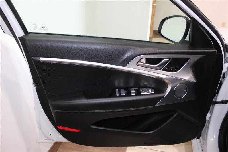 Used 2019 Genesis G70 2.0T Advanced w/ Elite Package RWD image 29