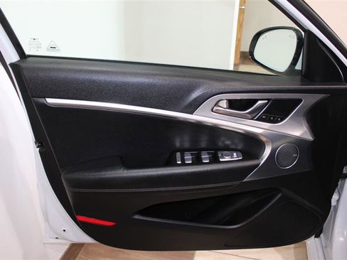 Used 2019 Genesis G70 2.0T Advanced w/ Elite Package RWD image 29