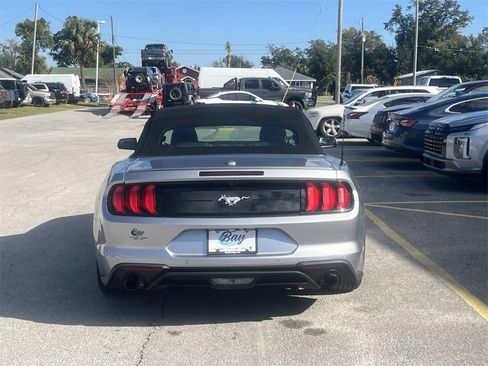 Used 2023 Ford Mustang Premium image 4