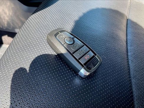 Used 2023 Ford F150 Lariat image 36